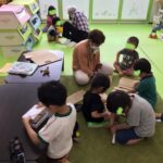 ダンボールで工作★