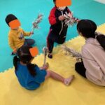 新聞紙で遊ぼう🗞