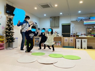 動物になりきってぐ～るぐる🌀
