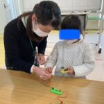 ３月１２日（土）実験💡電気を通すもの・通さないもの