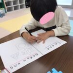 10月21日（金）手形をなぞろう✋🎵