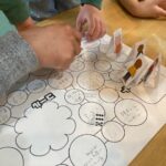 3月18日（土）すごろく作り🎲👣