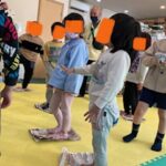 3月22日(水)新聞紙の上に乗ってみよう！