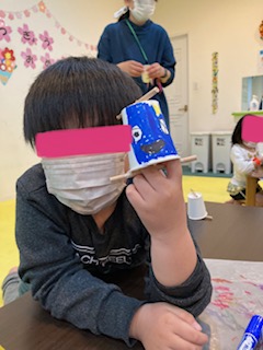 3月23日(木)紙コップのおもちゃ
