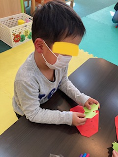 4月12日（水）イチゴ作り🍓