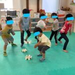 5月23日（火）　紙皿でフリスビーを作ろう!!