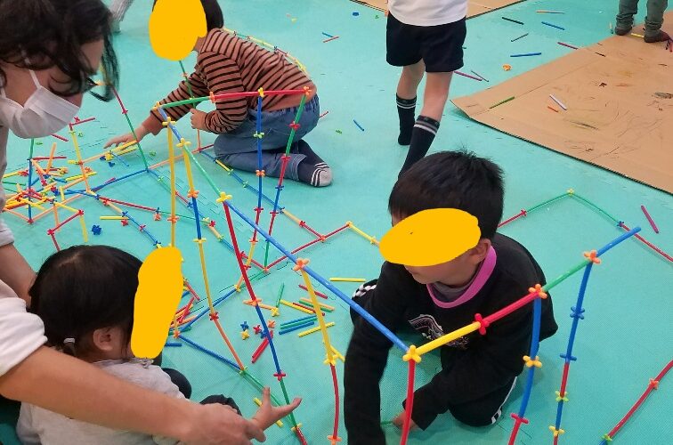 11月30日(木)　大きなお家を作ろう🏠