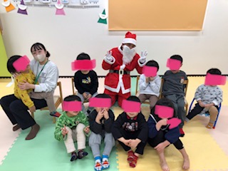 12月23日(土)　あわてんぼうのサンタクロース🎅🎄