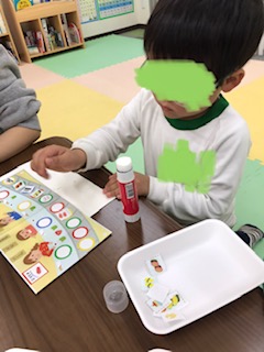12月6日（水）お寿司づくり(のり・はさみ)
