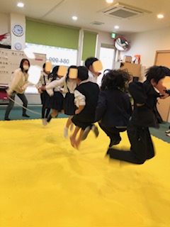 １月9日（火）💨みんなで跳ぼう💨