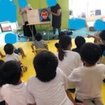 6月11日(火)　絵本の読み聞かせ😊