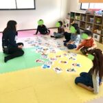 3月24日(月)　スリーヒントクイズ＆こびと絵合わせ