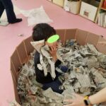５月２日（金）新聞紙遊び🗞