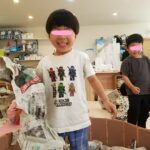 7月2日(水)　新聞紙遊び🧹