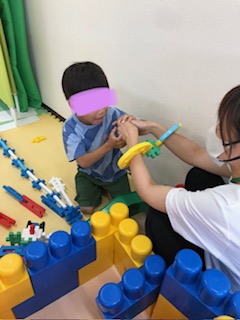 7月8日（月）ハサミでチョキチョキ✂