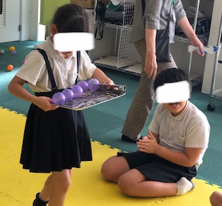 6月26日(木)ボールを掴んで載せて集めよう🤔