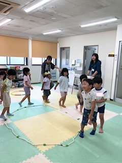 7月7日(月) みんなでたのしくリトミック🎶