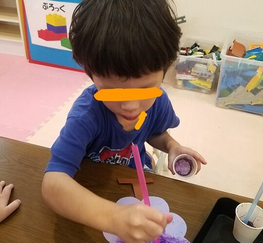 8月27日(水)制作あそび🍇